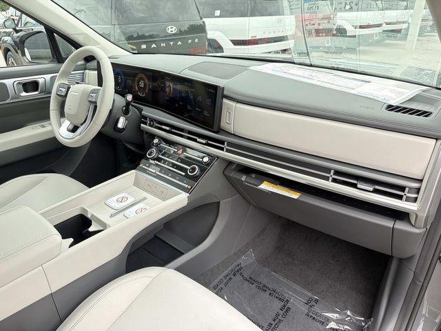 New 2026 Gray Hyundai SE FWD image 15