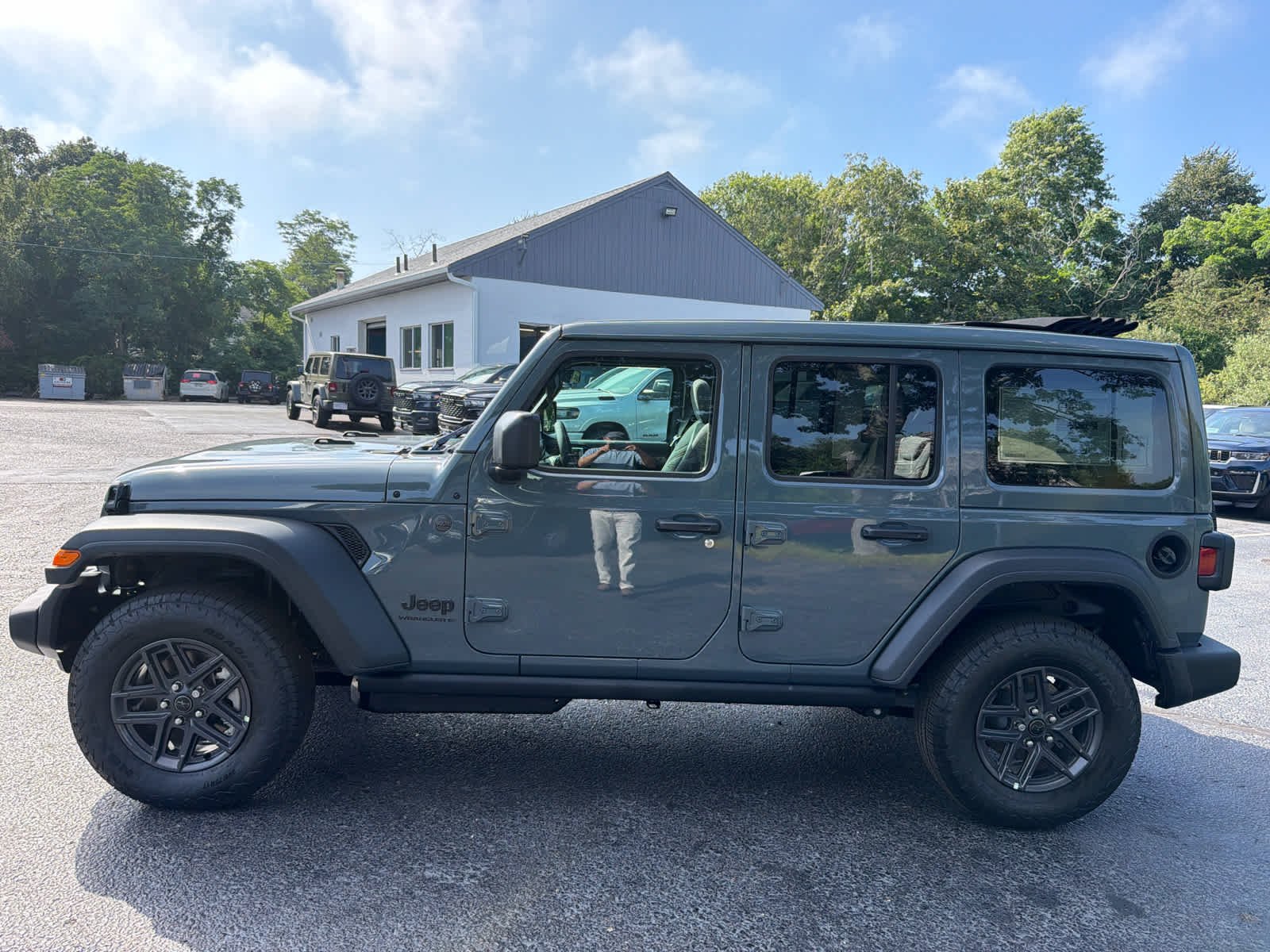 New 2026 Anvil Clearcoat Jeep Sport S image 2
