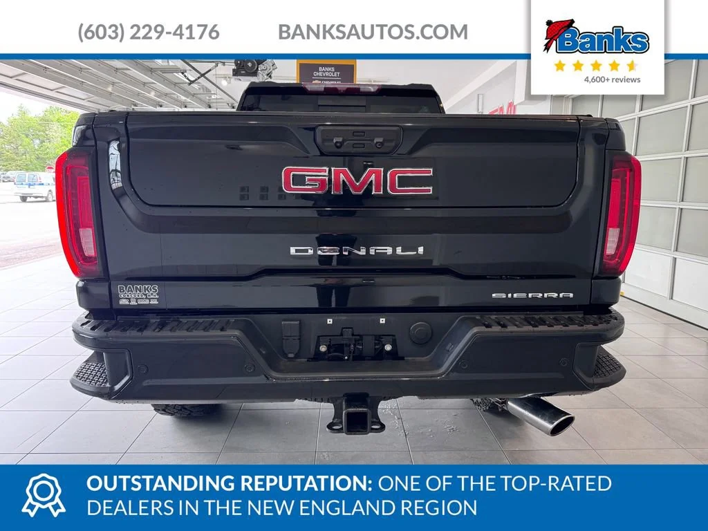Used 2022 Ebony Twilight Metallic GMC Denali image 7