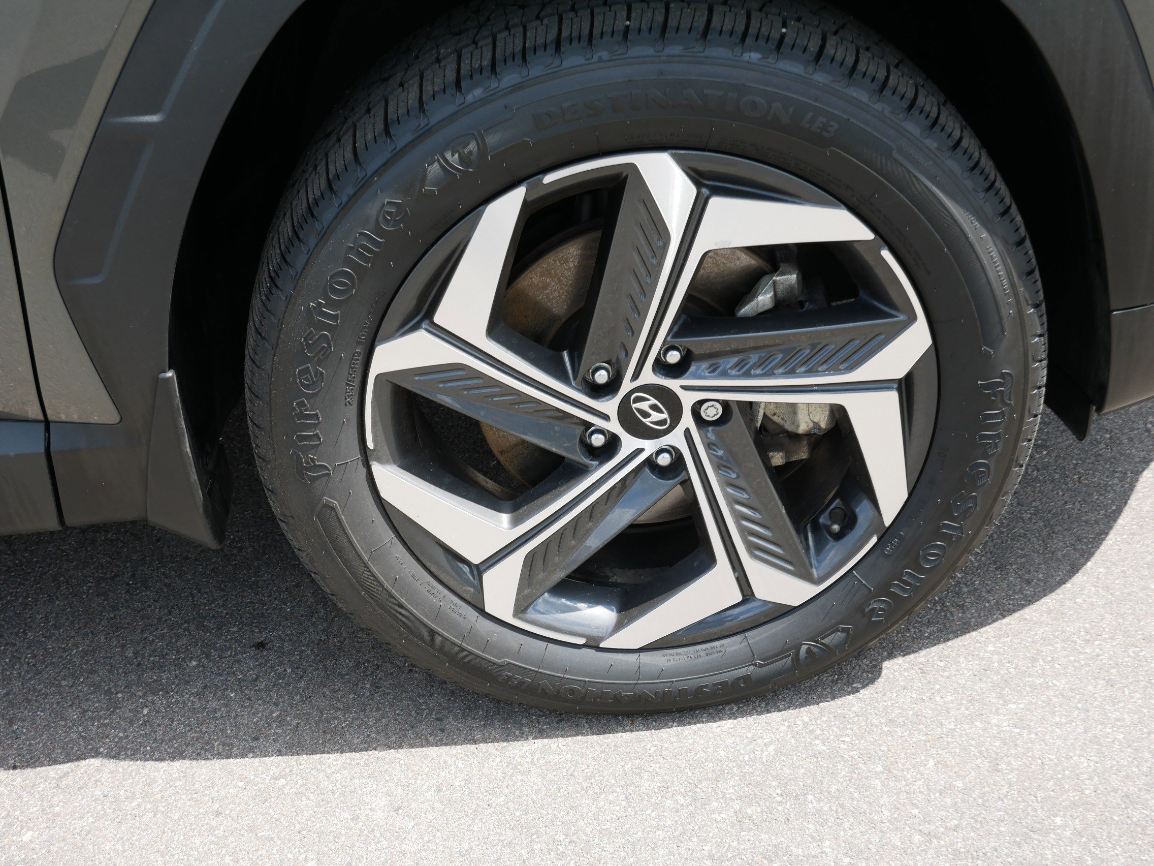 Certified Used 2023 Amazon Gray Hyundai Limited image 15