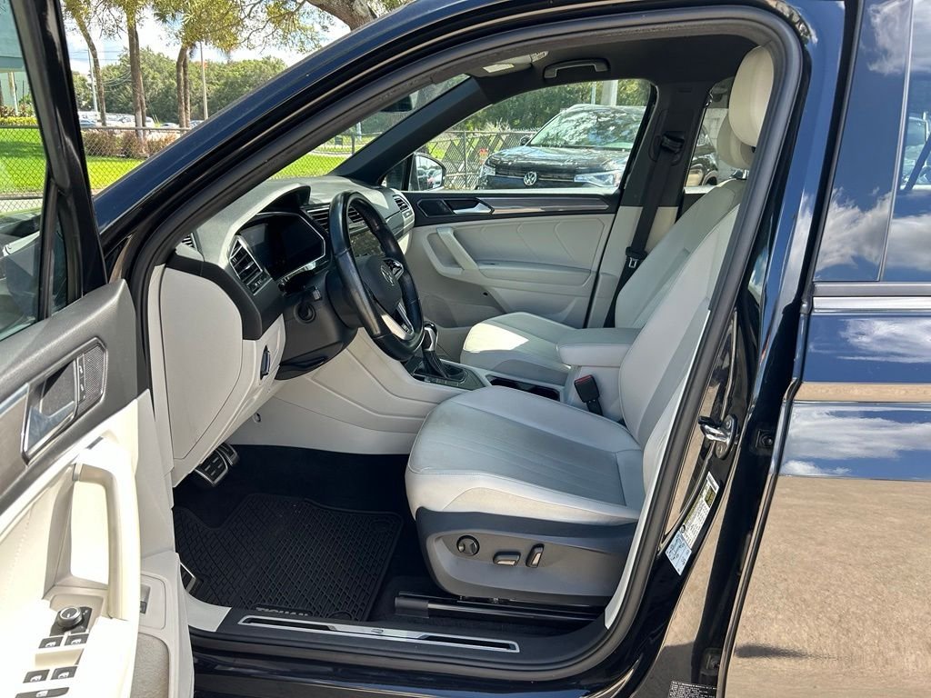 Certified Used 2022 Black Volkswagen 2.0T SE R-Line Black image 12