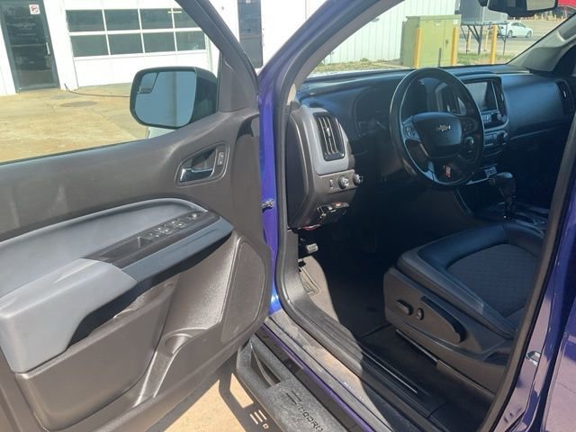 Used 2017 Chevrolet Colorado Z71 with VIN 1GCGTDEN3H1312370 for sale in Hutchinson, KS