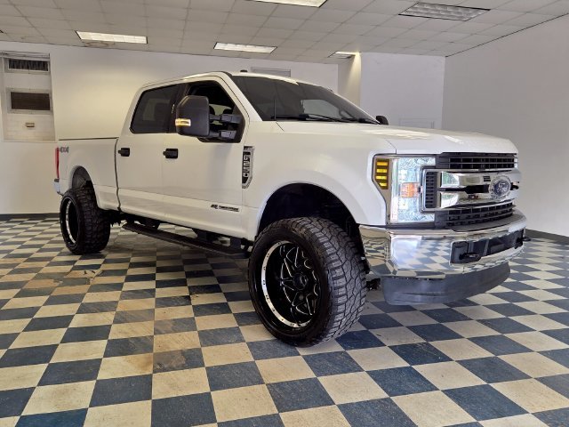 Used 2019 White Ford XLT image 1