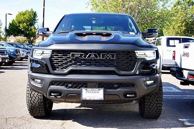 New 2026 Diamond Black Crystal Pearl-Coat Exterior Paint RAM RHO image 5
