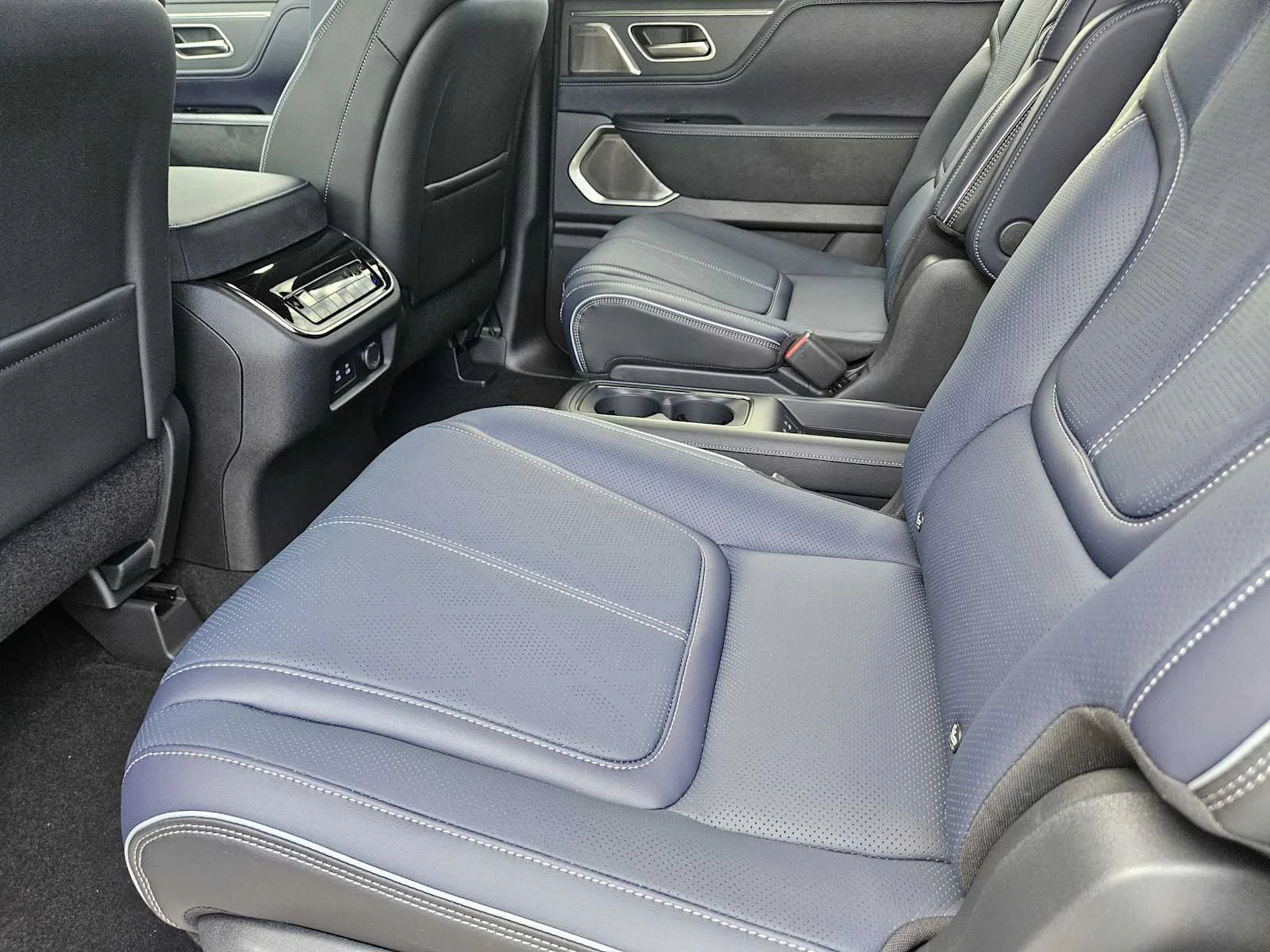 New 2026 RADIANT WHITE INFINITI Sport 4WD image 21