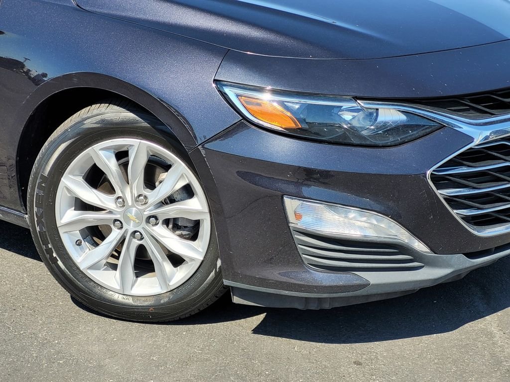 Used 2022 Gray Chevrolet LT image 9