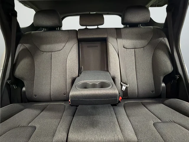 Used 2023 Silver Hyundai SEL image 30