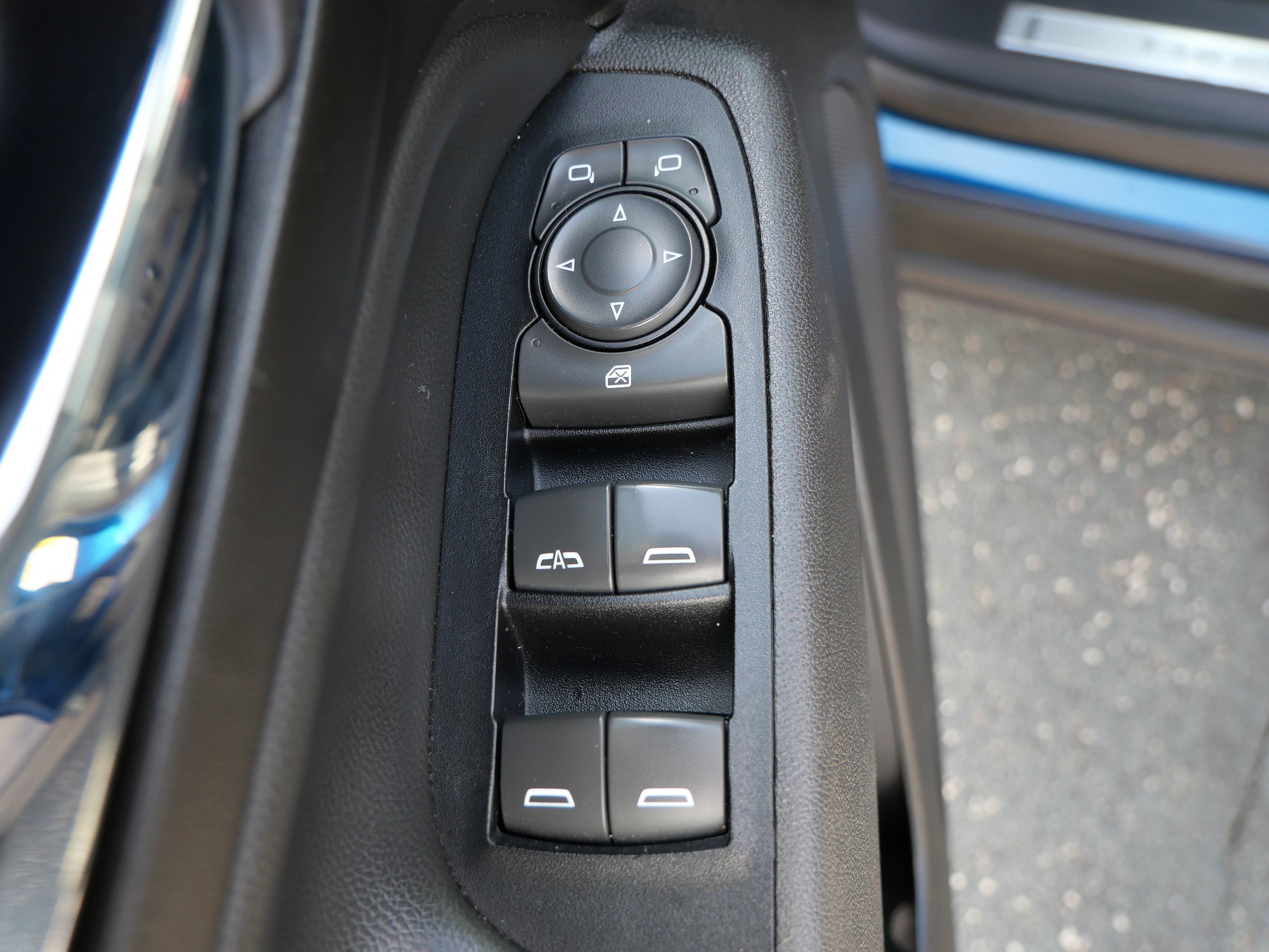 Used 2019 Pacific Blue Metallic Chevrolet Premier image 16