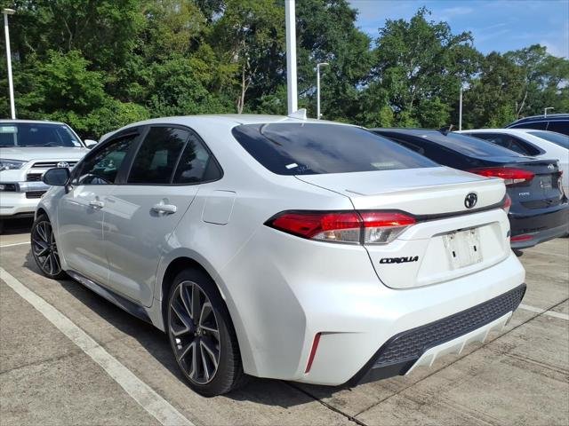 Certified Used 2022 WIND CHILL PEARL Toyota  image 2