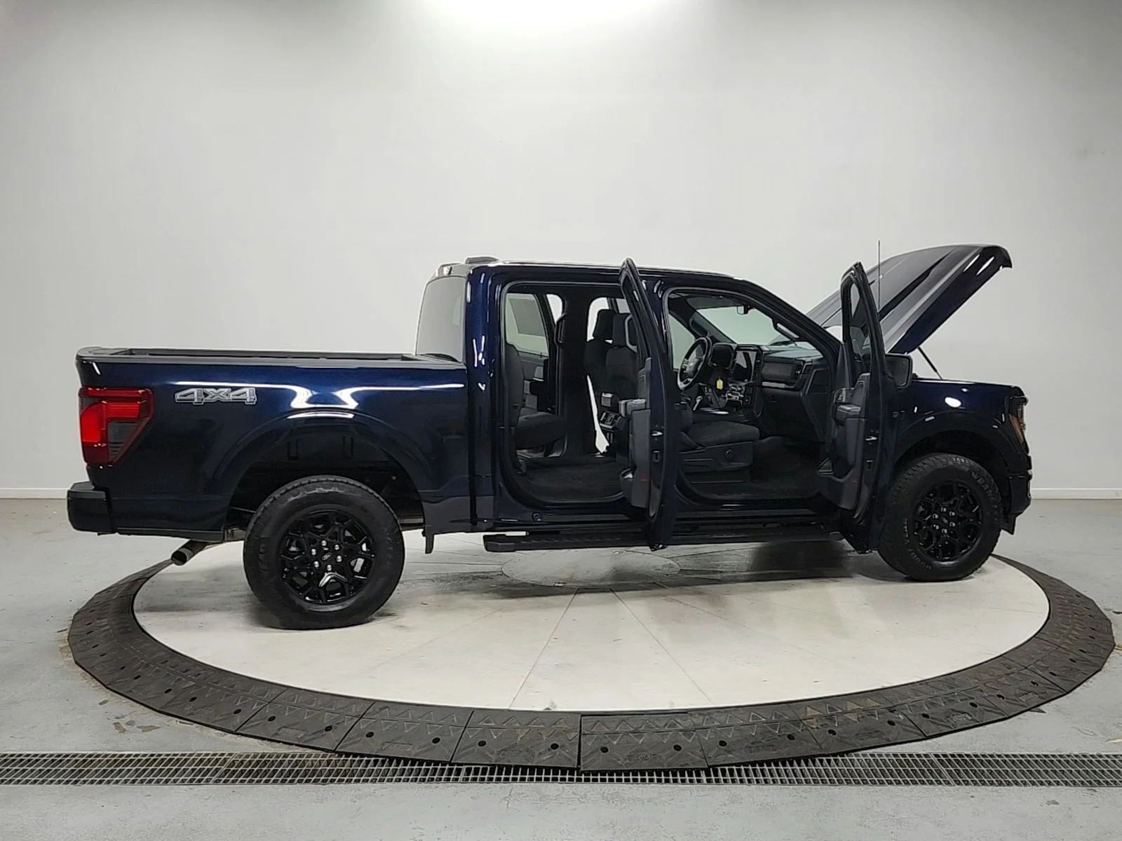 Used 2024  Ford XLT image 16