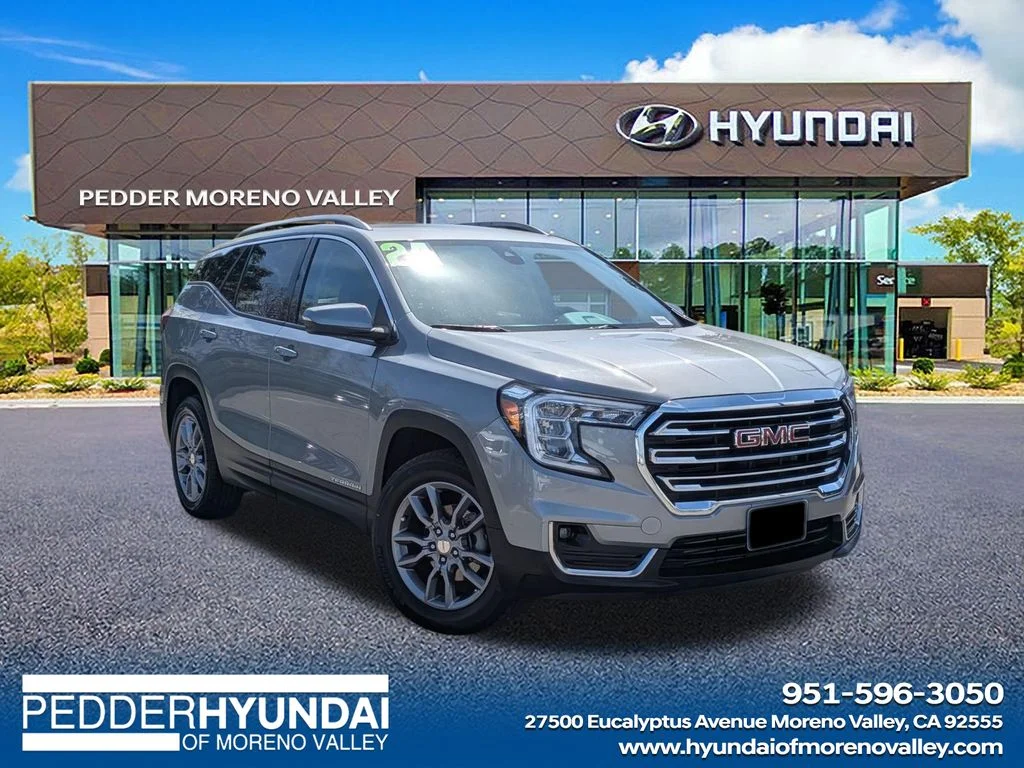 2024 GMC Terrain SLT AWD's photo