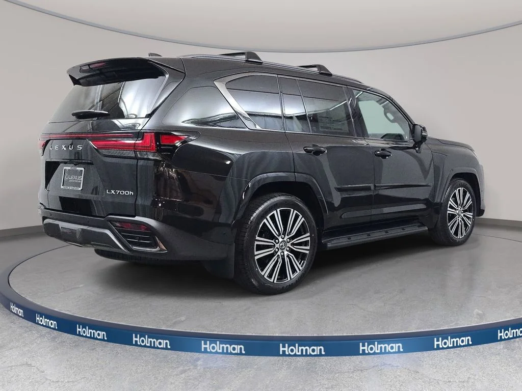 New 2026 Black Lexus 700h Luxury image 5