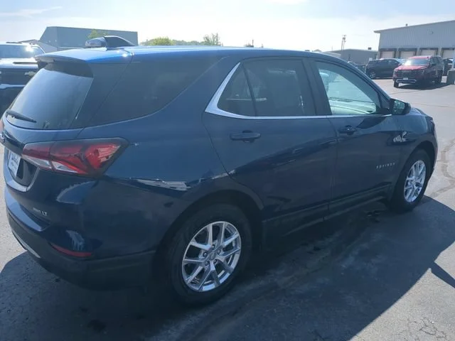Used 2022 Blue Glow Metallic Chevrolet LT image 6