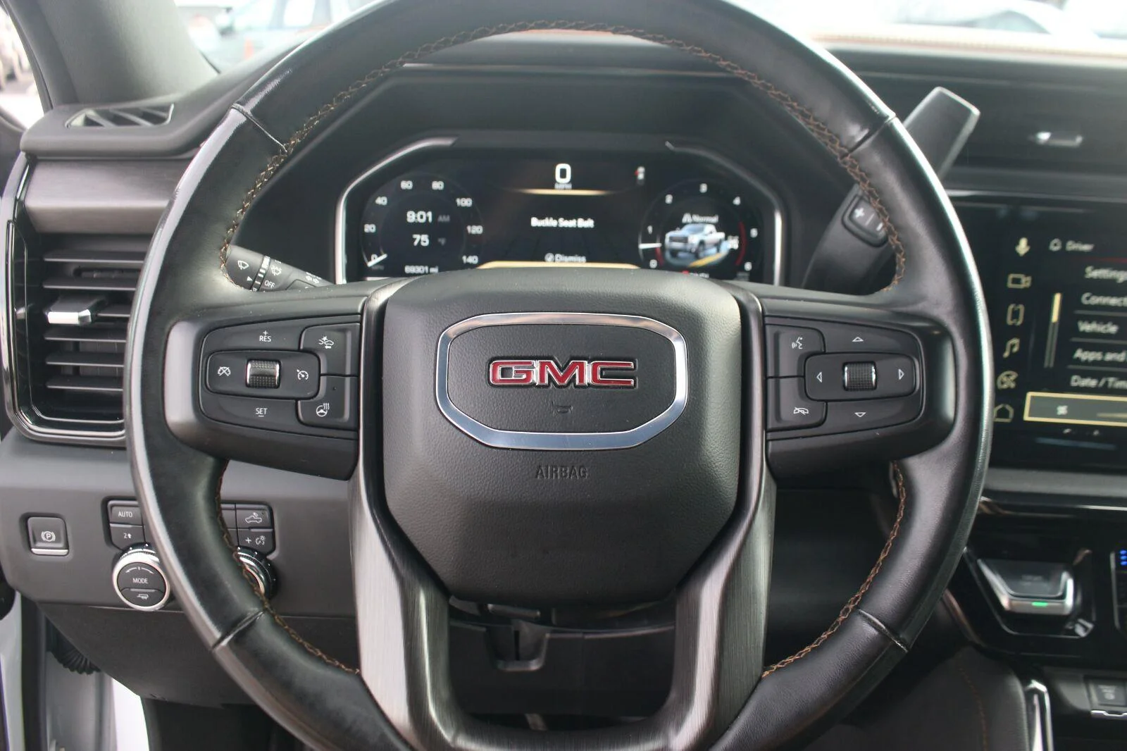 Used 2024 Summit White GMC AT4 image 18
