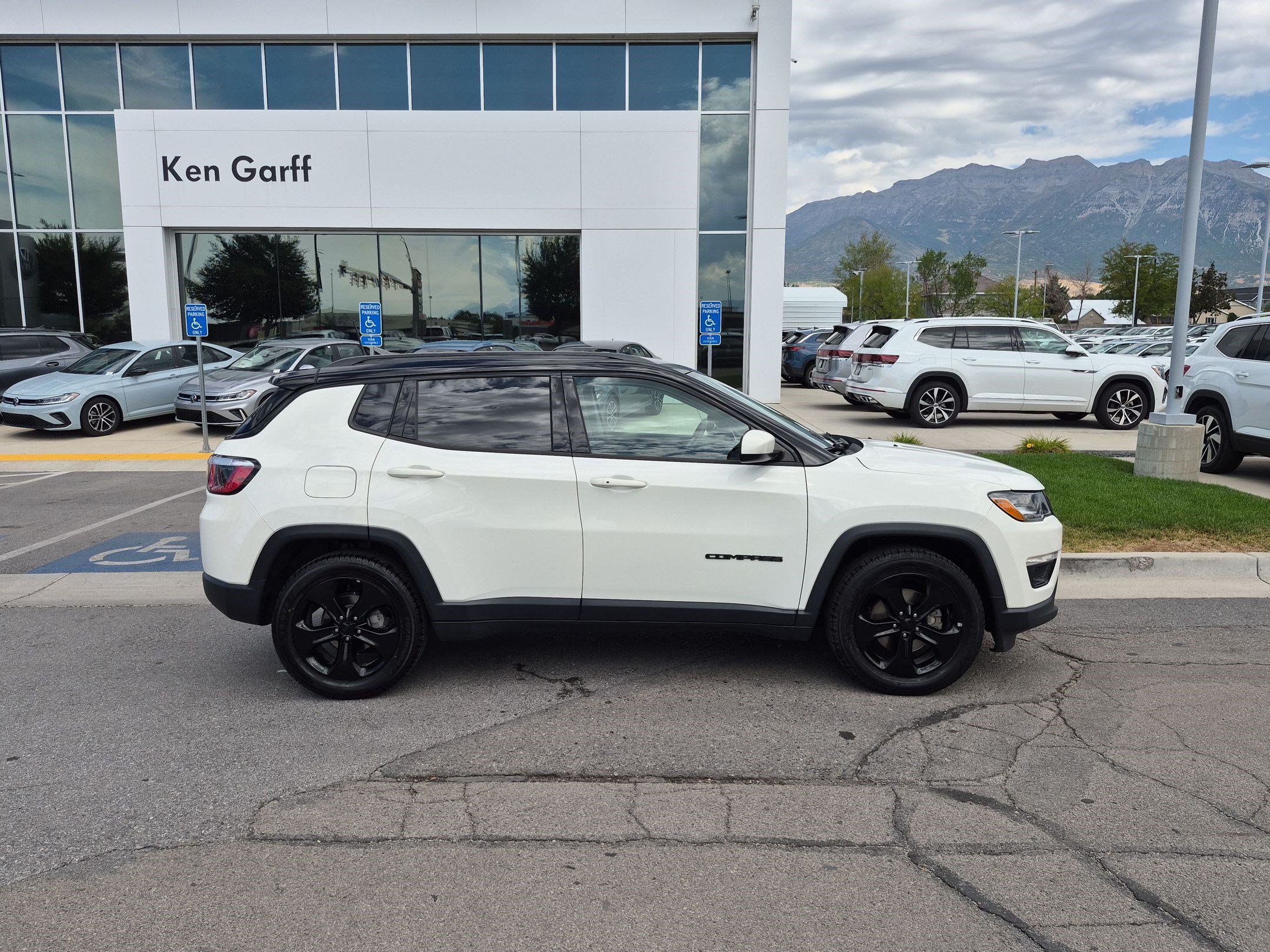 Used 2018 White Clearcoat Jeep Altitude image 2