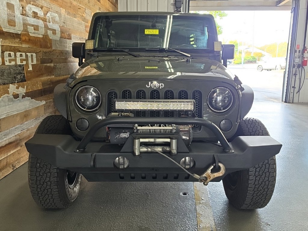 Used 2016 Tank Clearcoat Jeep Unlimited Rubicon image 3