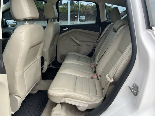 Used 2014 White Platinum Metallic Tri-Coat Ford SEL image 14