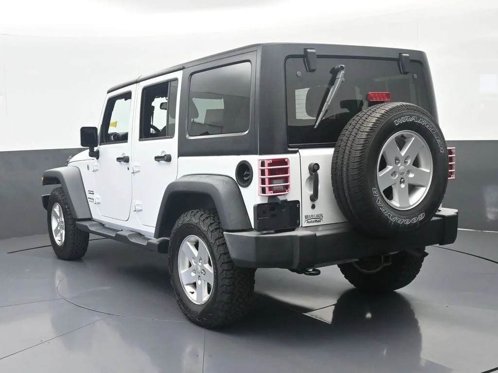 Used 2018 Bright White Clearcoat Jeep Unlimited Sport image 3