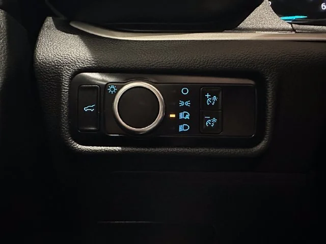 Used 2024  Ford XLT image 16