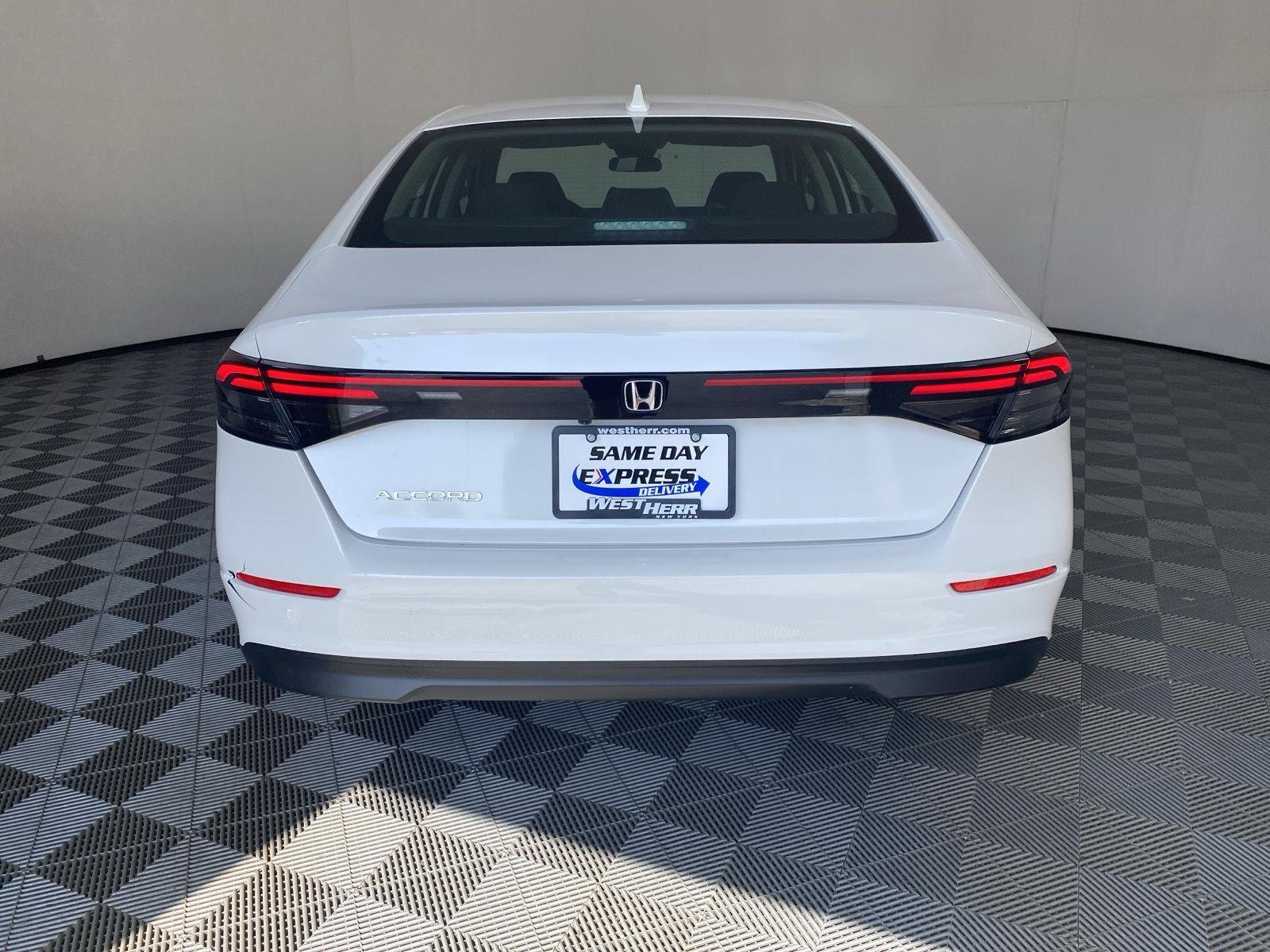 Certified Used 2023 Platinum White Pearl Honda LX image 6