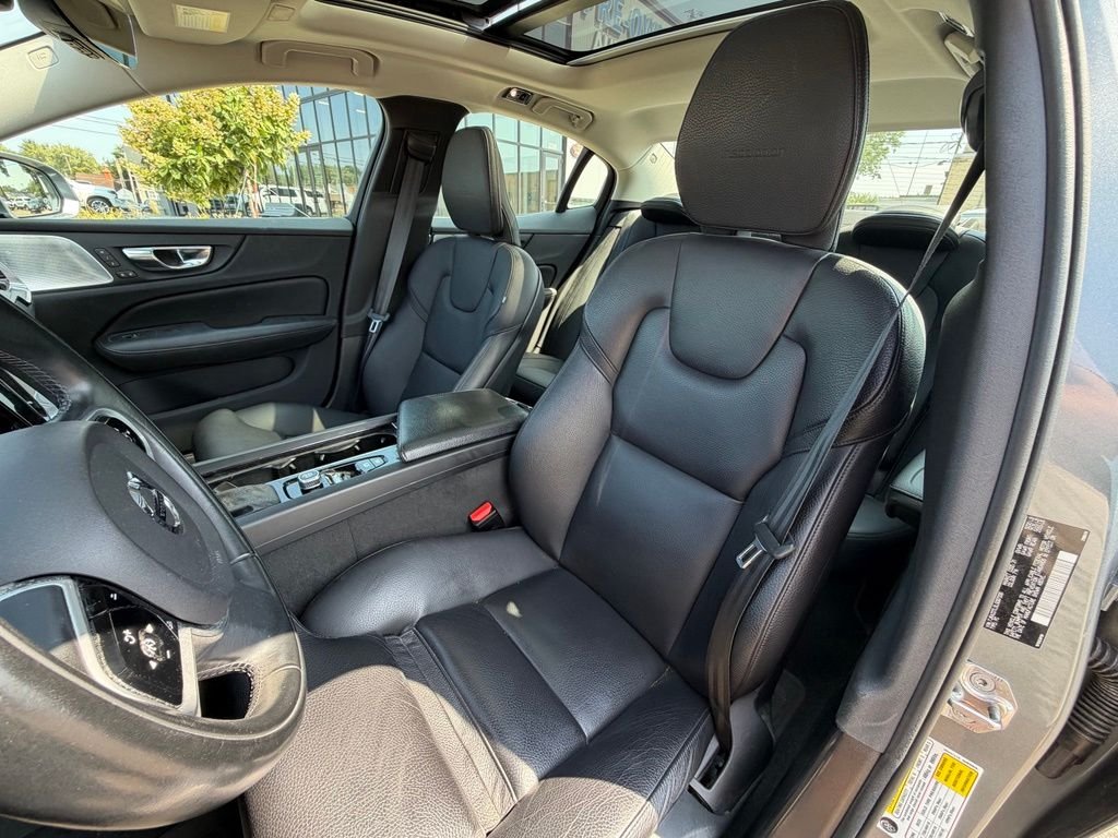 Used 2020 Gray Volvo T6 Inscription image 3
