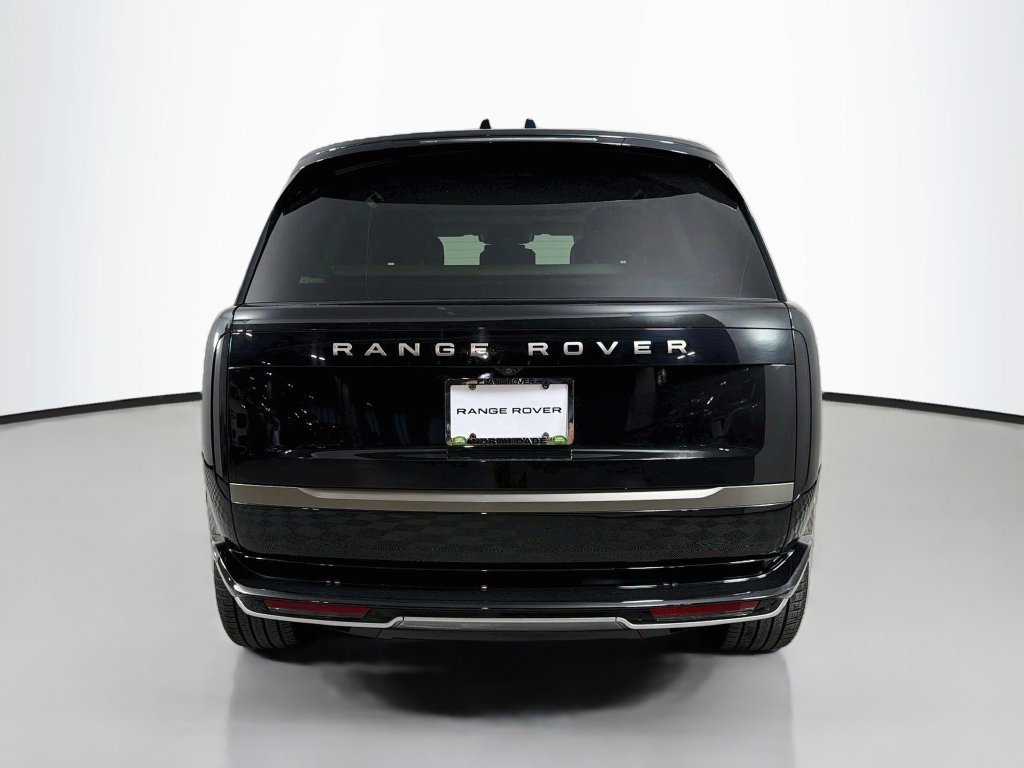 Certified Used 2024 Black Land Rover SE image 7