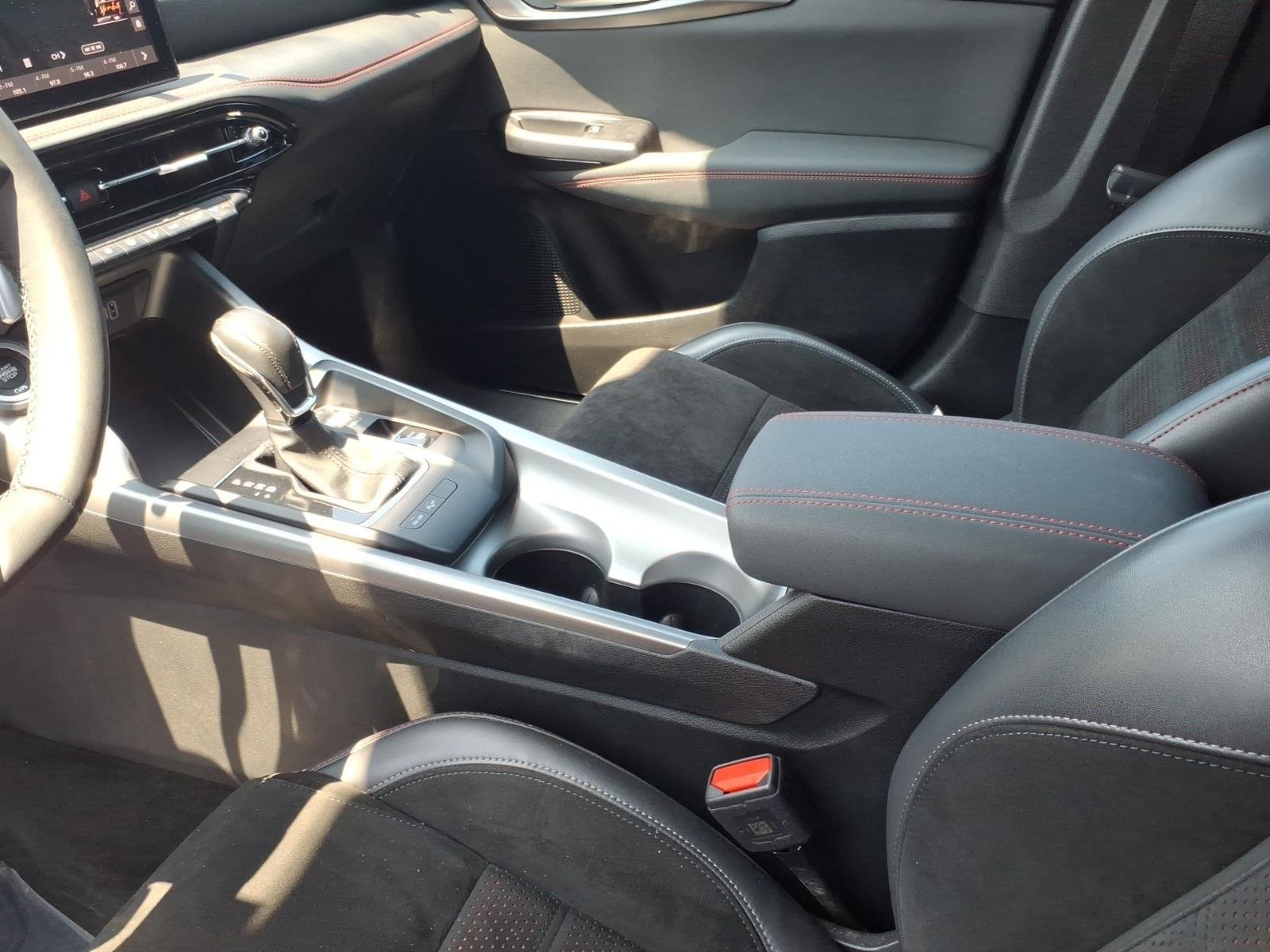 Used 2024 Acapulco Gold Dodge R/T image 22