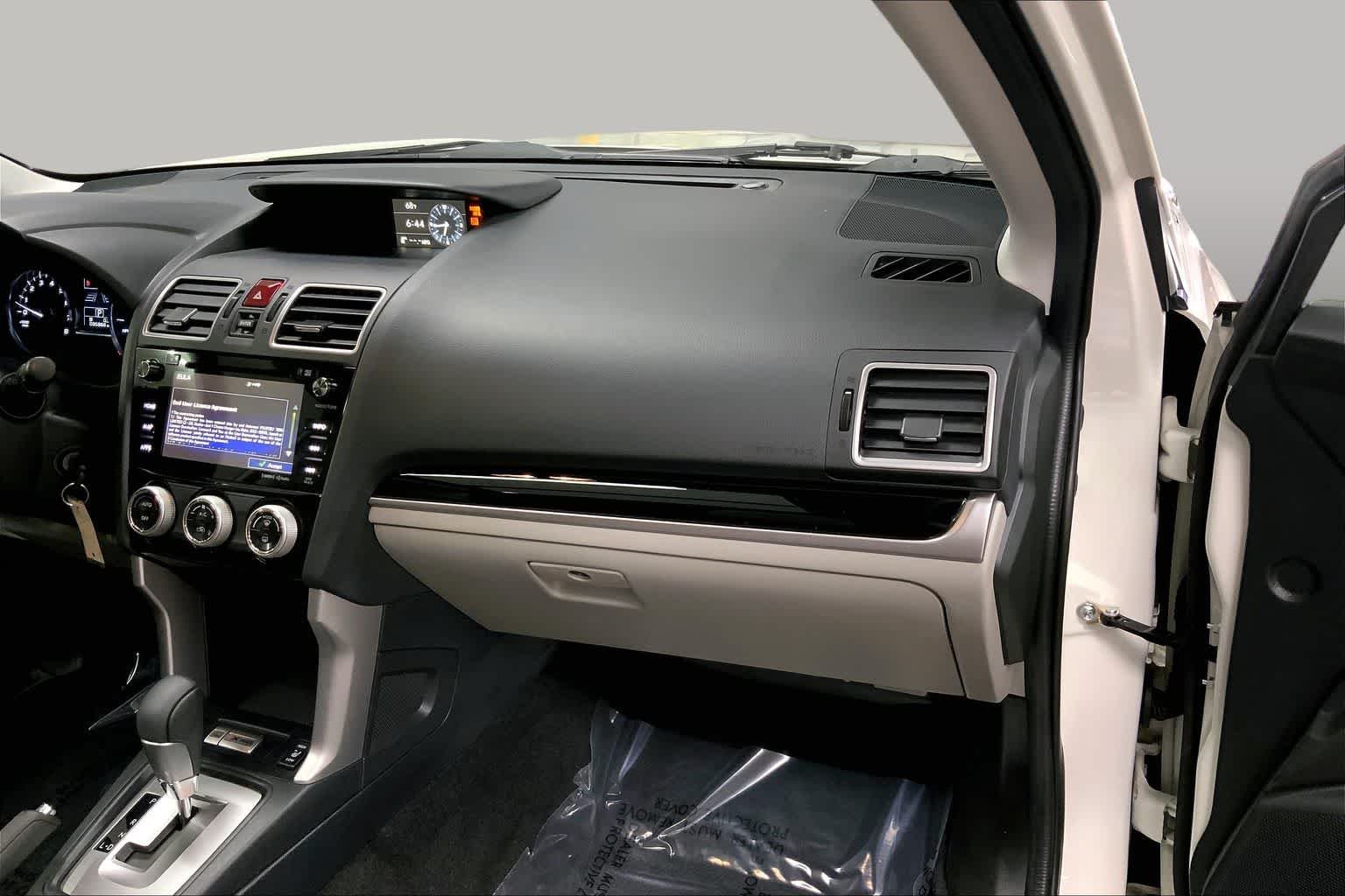 Used 2018 Crystal White Pearl Subaru Limited image 19