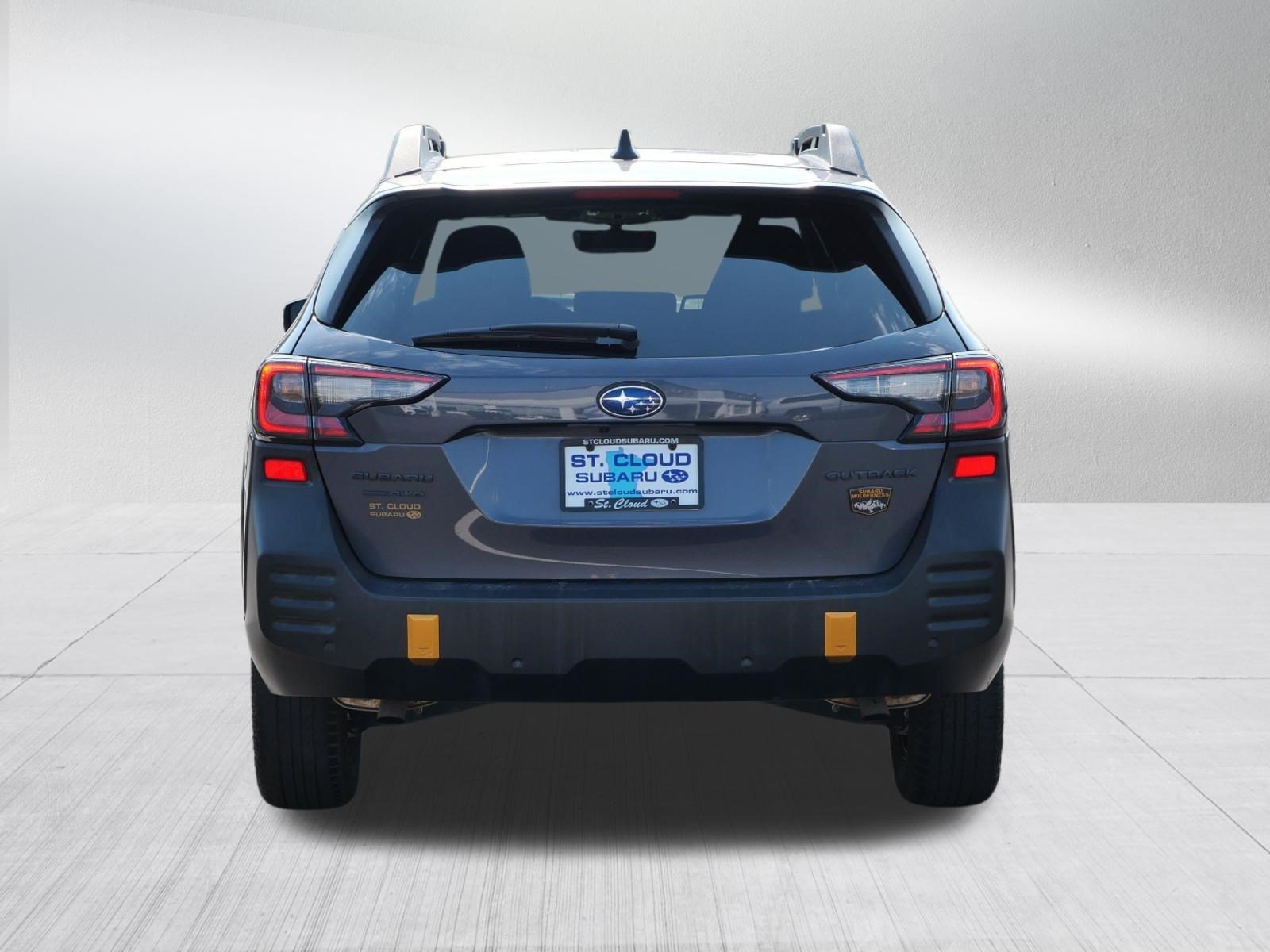 Used 2024 Magnetite Gray Metallic Subaru Wilderness image 6