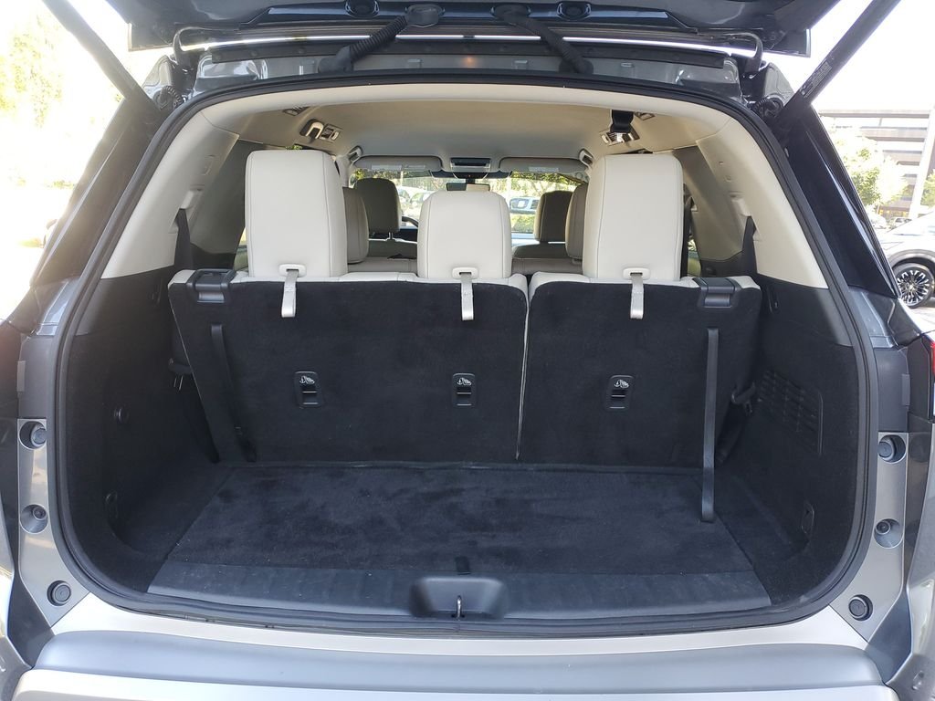 Certified Used 2023 Gray Nissan SL image 7