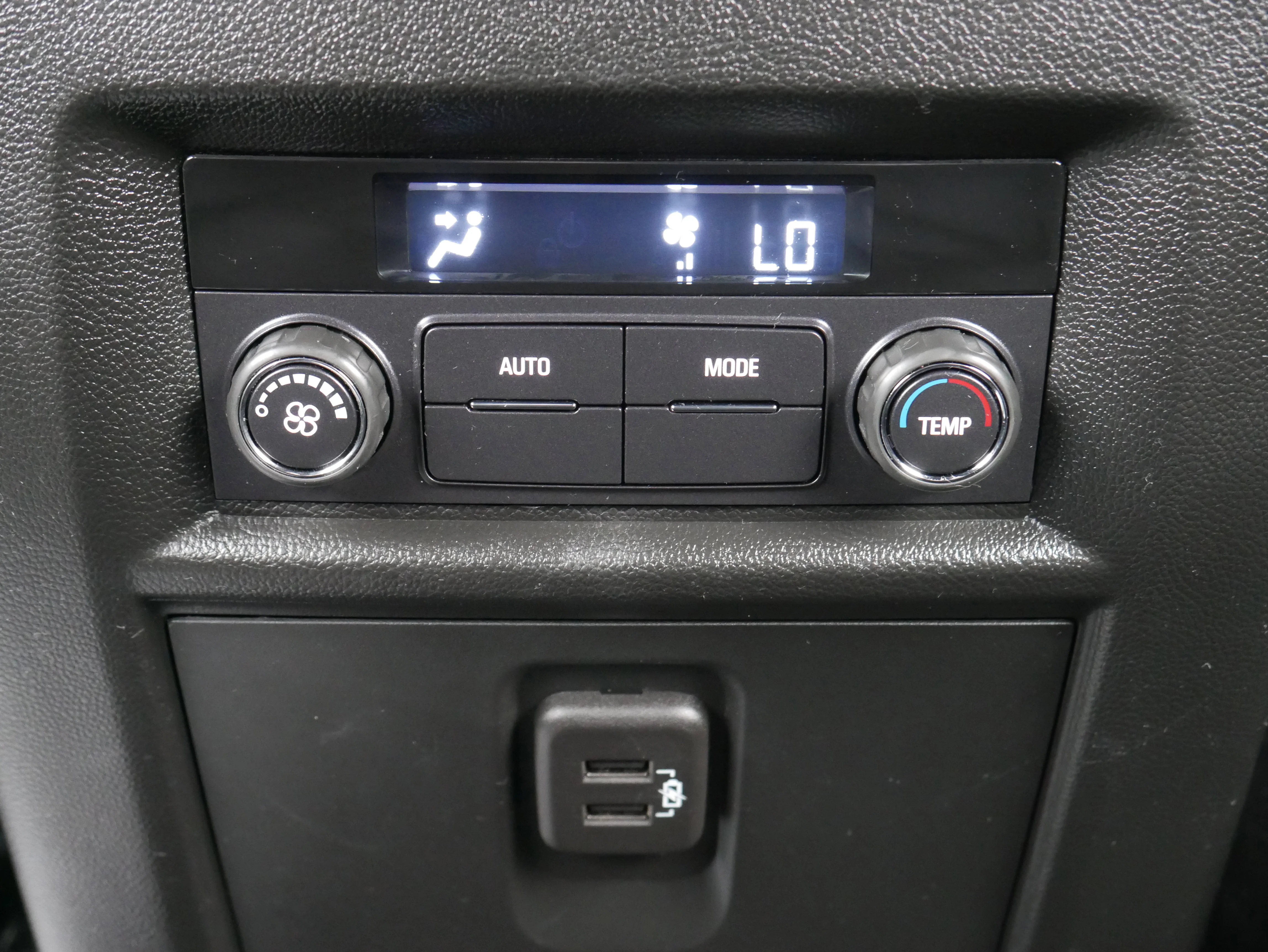 2024 Chevrolet Traverse Limited 1LT - Photo 17