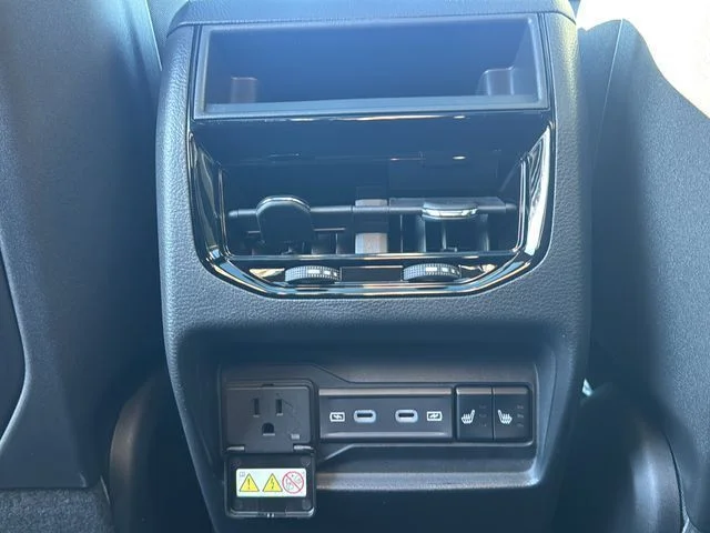 New 2026 White/off-white Jeep Limited image 14