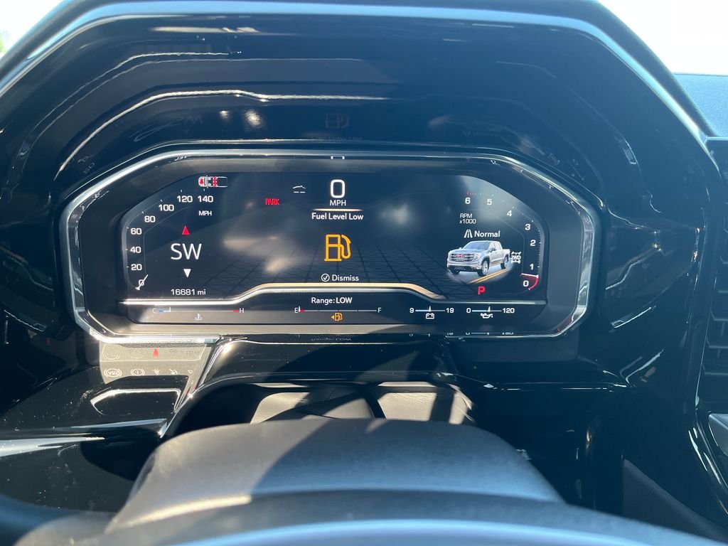 Certified Used 2024 White GMC SLT image 16