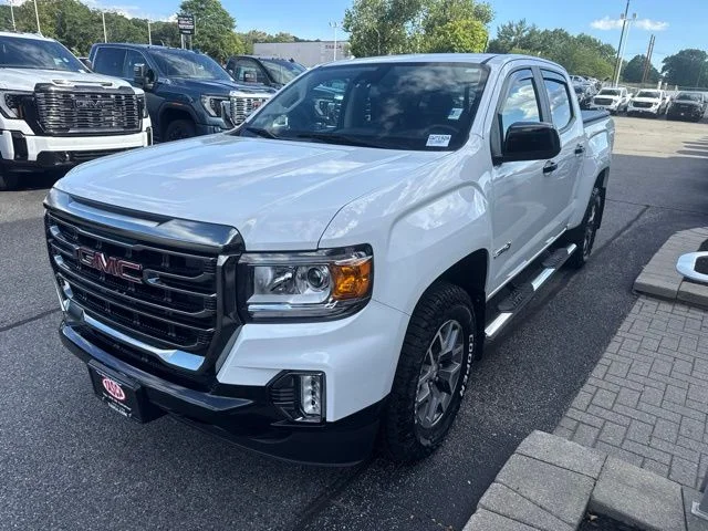 Used 2021 White GMC AT4 w/Leather image 4