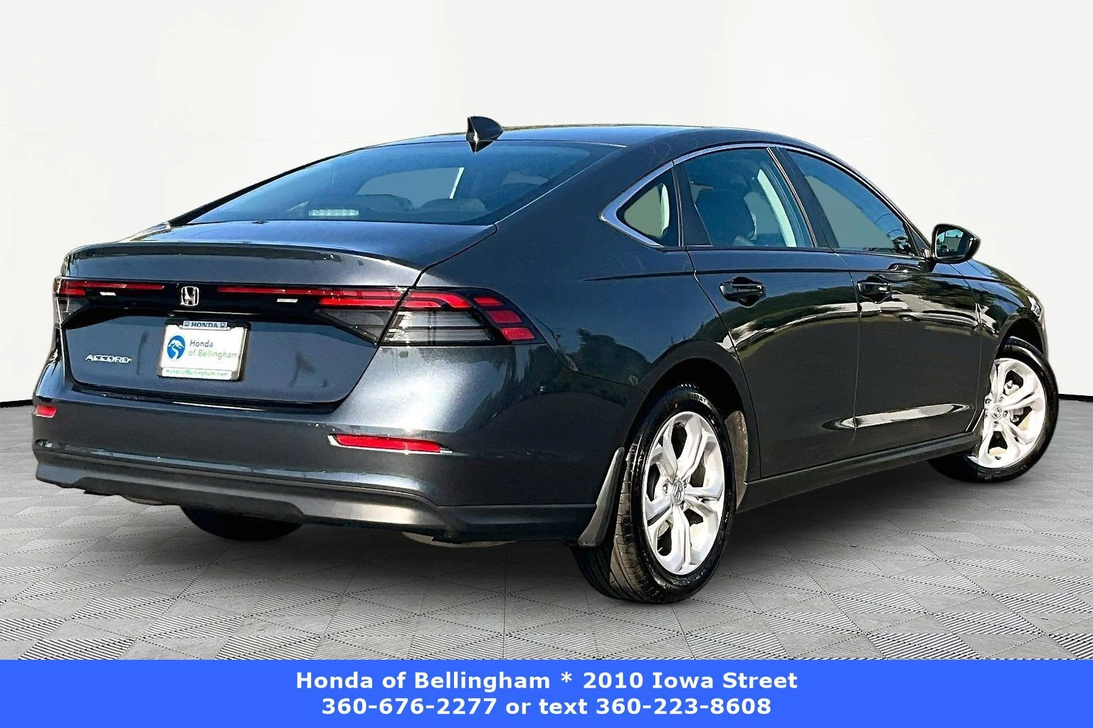 2025 Honda Accord LX - Photo 37