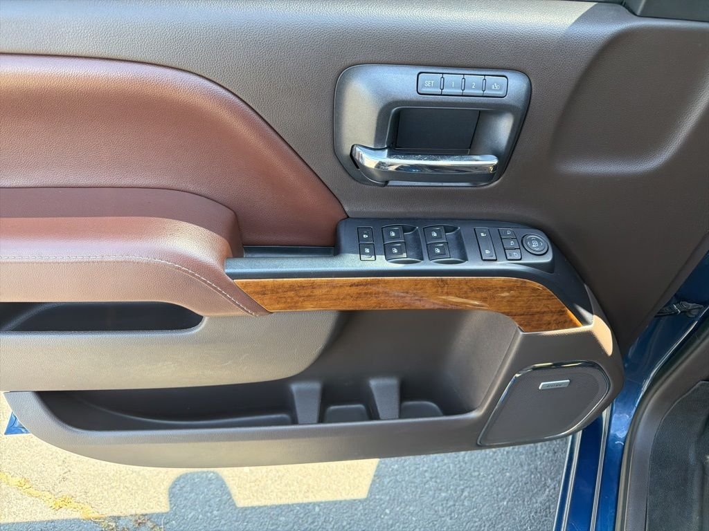 Used 2016 Blue Chevrolet High Country image 15