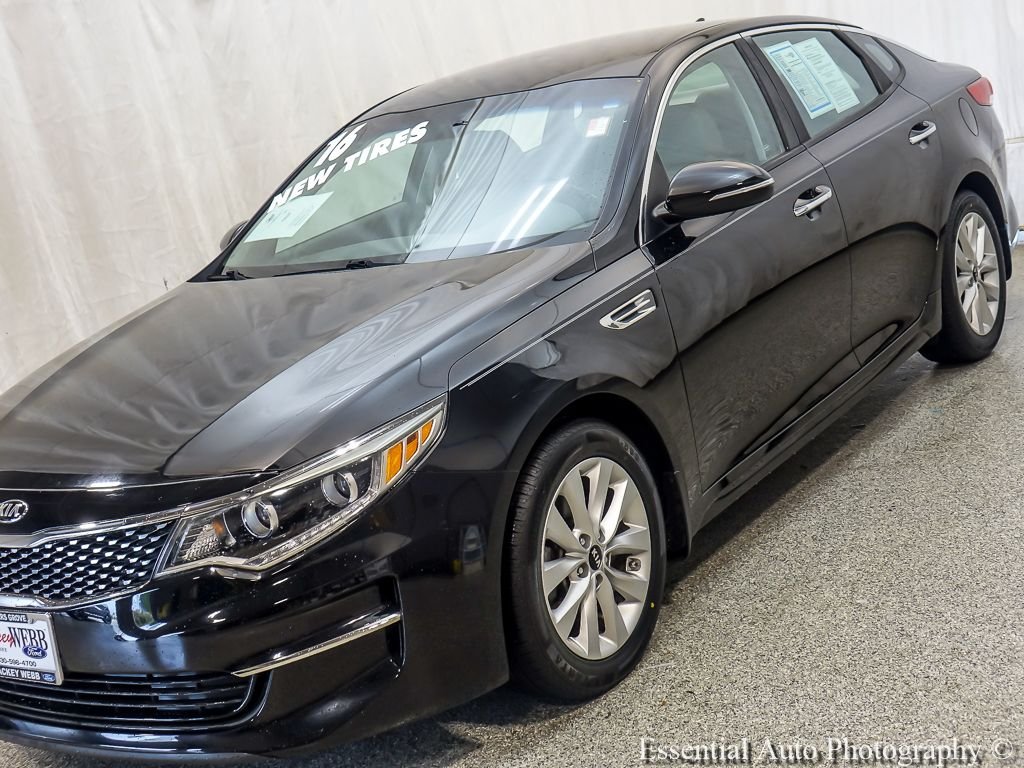 Used 2016 Ebony Black Kia EX image 4