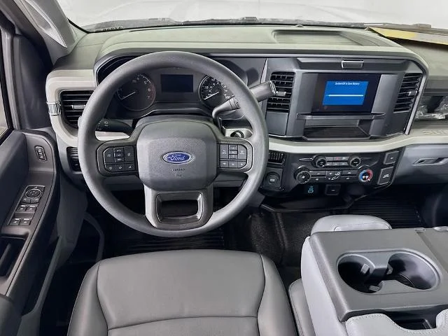 2025 Ford F-250 Super Duty XL - Photo 49