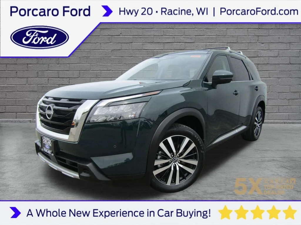 Used 2025 Obsidian Green Pearl Nissan Platinum image 1