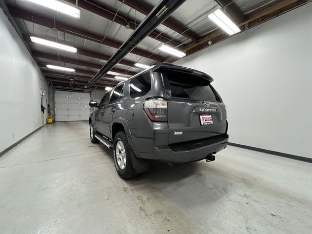 2016 Toyota 4Runner SR5 Premium photo 3