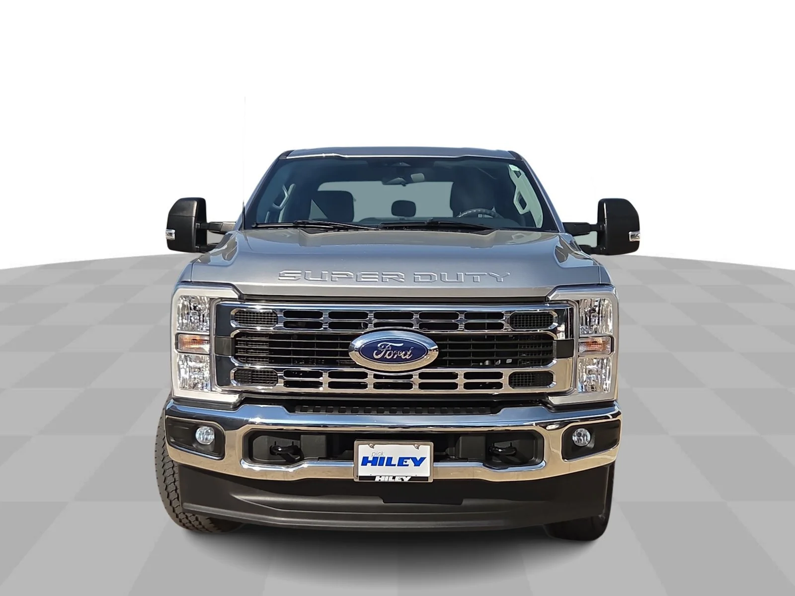 Used 2024 Silver Ford XLT image 3