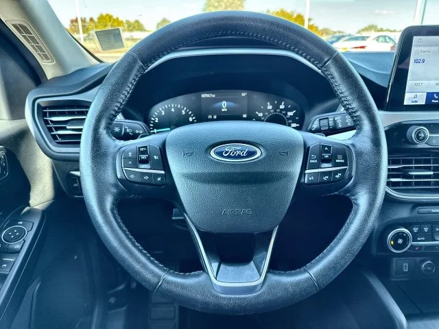 Used 2020 Red Ford SEL image 14