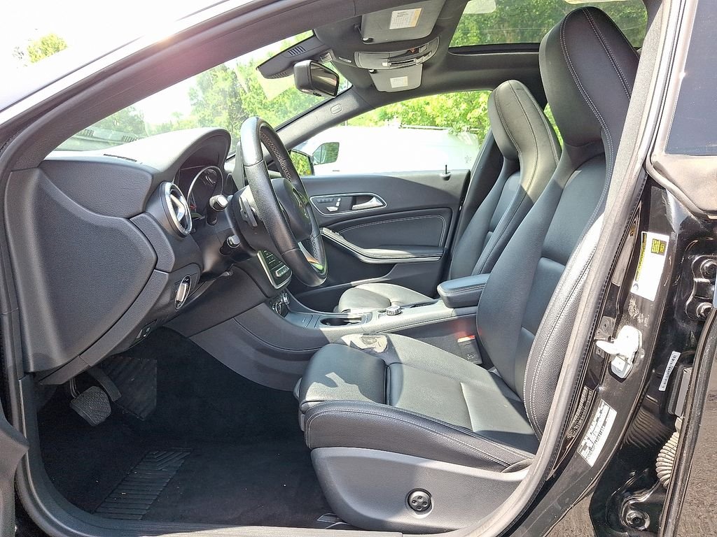 Used 2018 Night Black Mercedes-Benz CLA 250 image 13