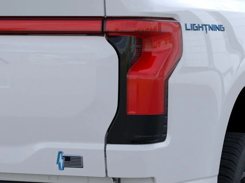 2025 Ford F-150 Lightning Lariat - Photo 21