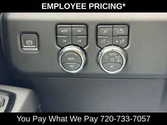 Used 2024 White GMC AT4 image 36