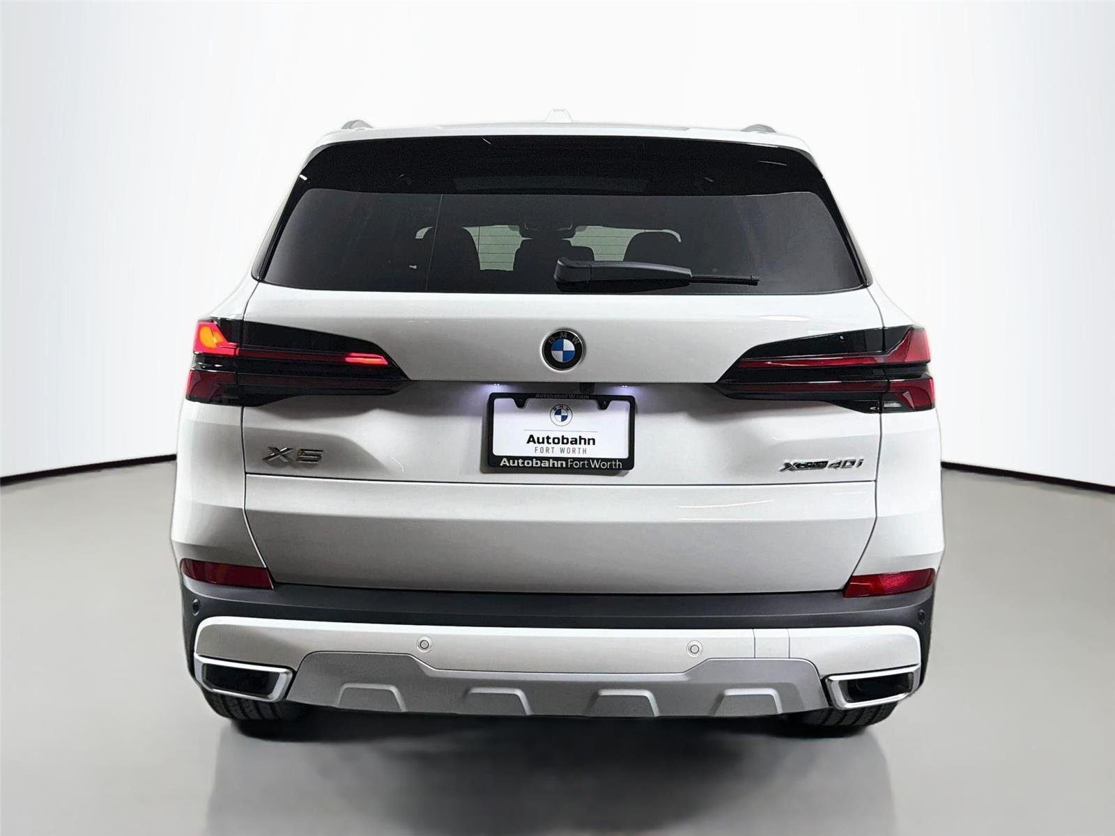 New 2026 Alpine White BMW xDrive40i image 6
