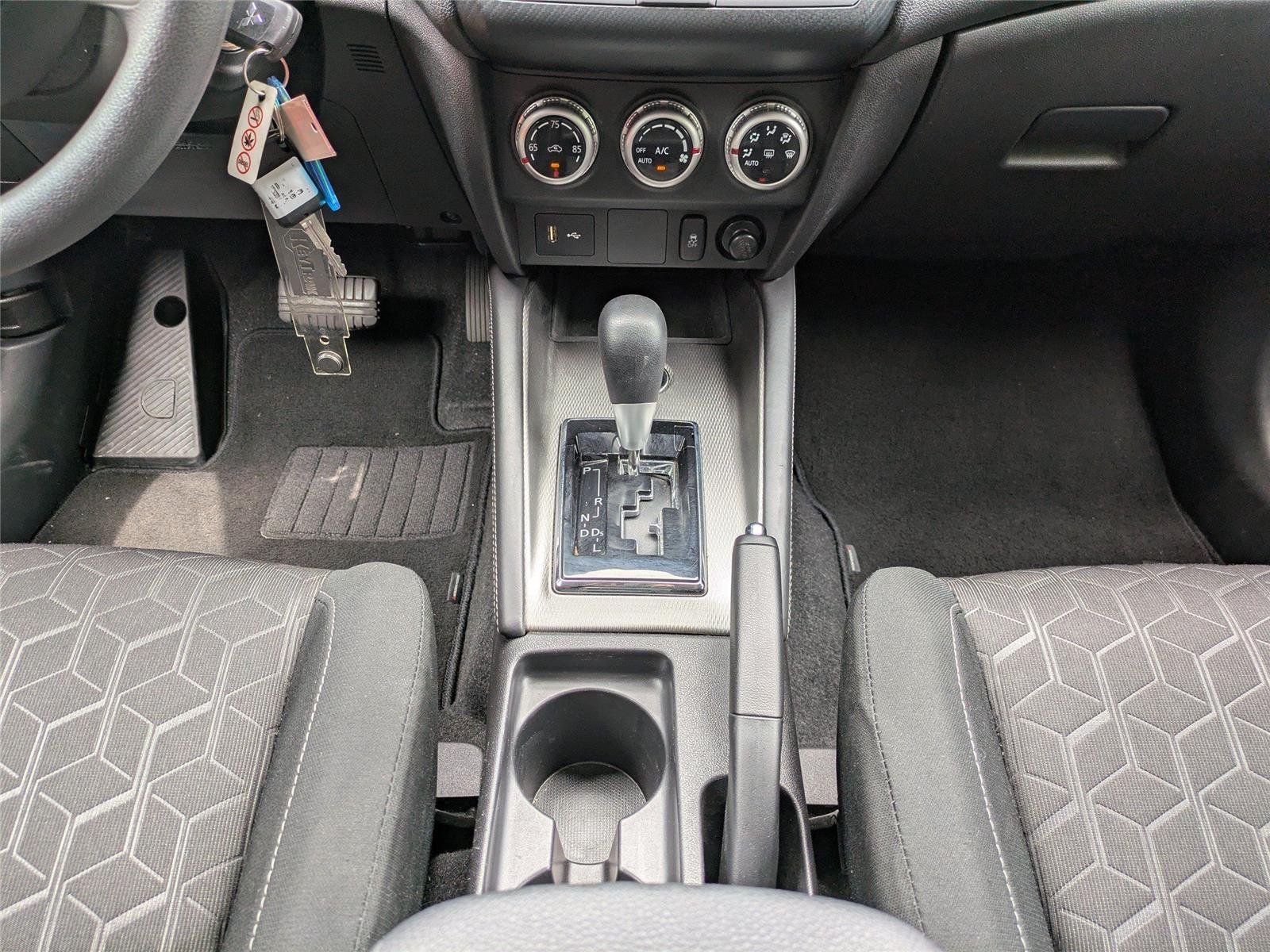 Used 2025  Mitsubishi S image 19