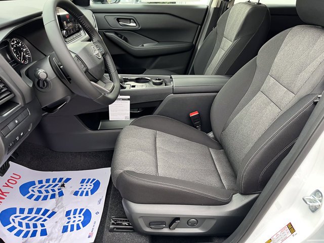 2026 Nissan Rogue SV - Photo 17