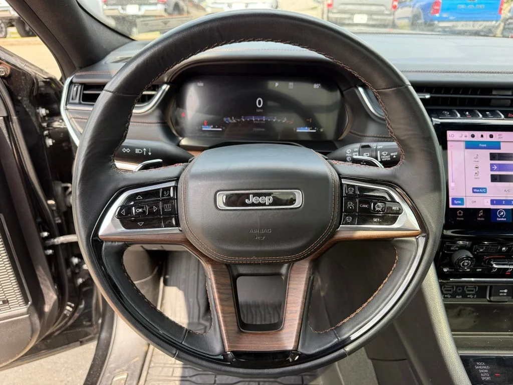 Used 2024 Black Jeep Summit image 15