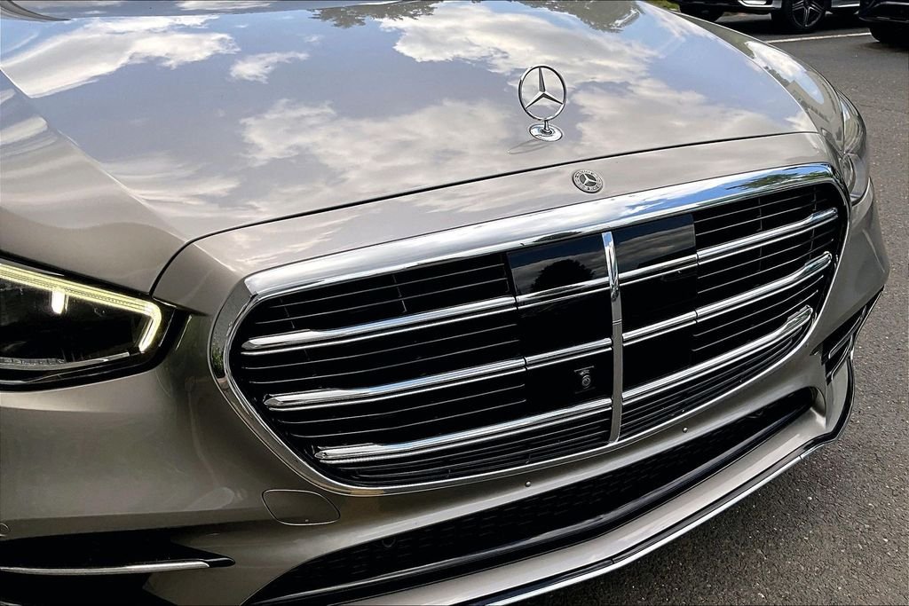 Certified Used 2022 Silver Mercedes-Benz S 580 image 30